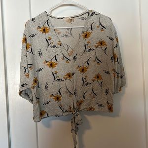 Really cute floral blouse with ties in the front